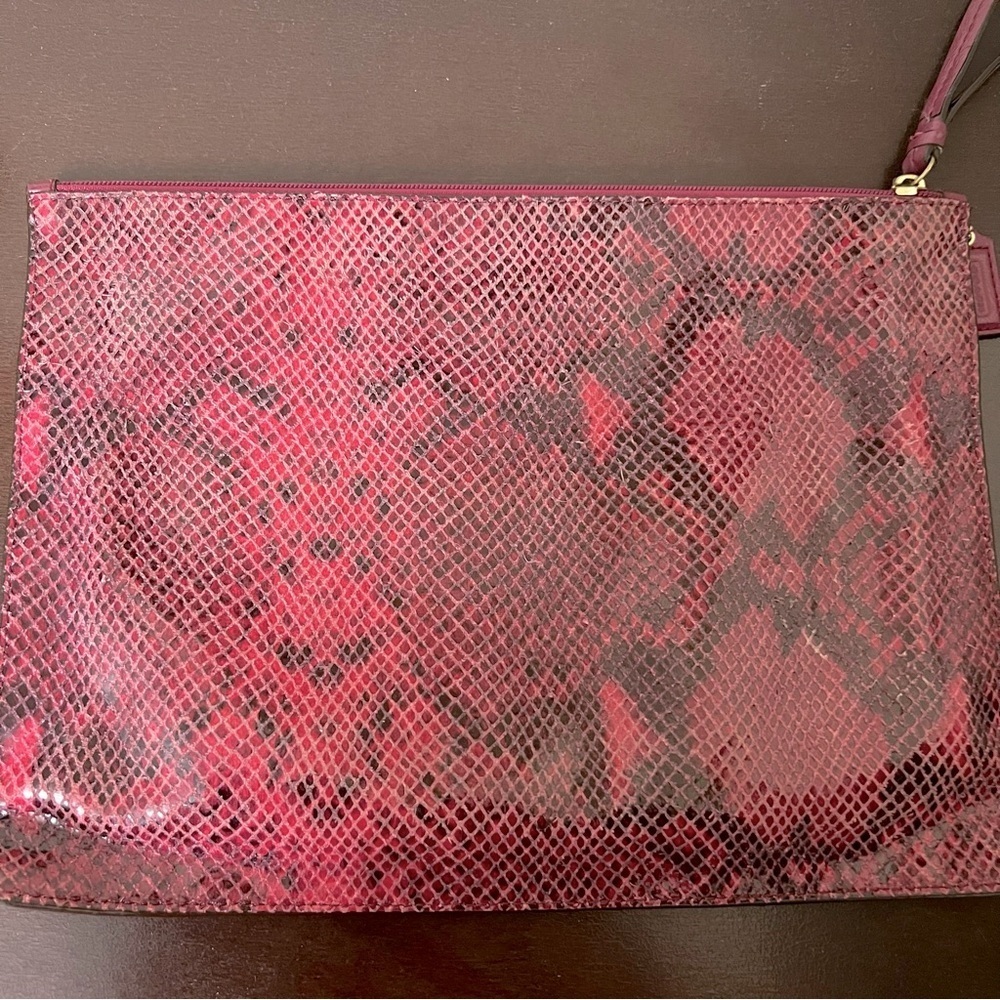Coach F66413 PEYTON Leather RASPBERRY snake embossed pouch clutch Make Up bag - Picture 5 of 10